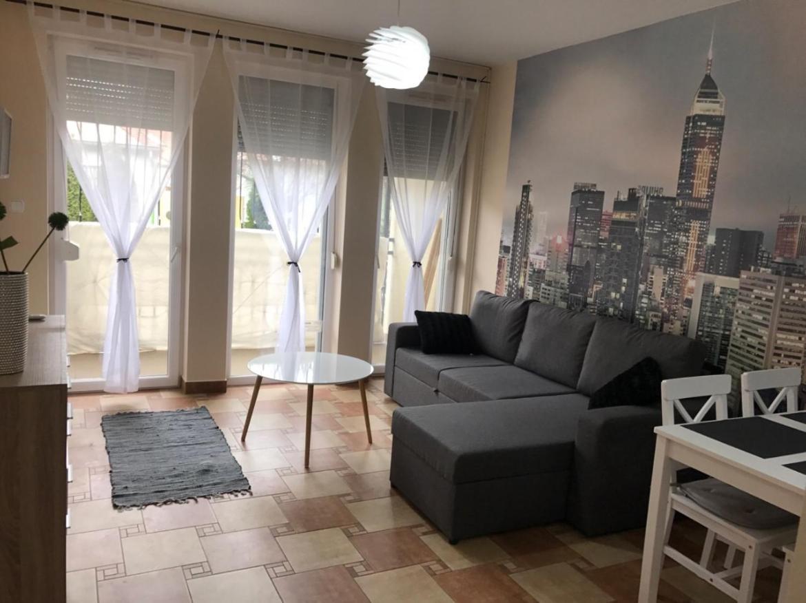 Beach Deluxe Apartman Hajduszoboszlo Exterior photo